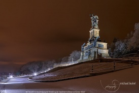 Niederwalddenkmal im Neuschnee in der Nacht 2