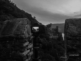Burg Rheinstein vor Sonnenaufgang